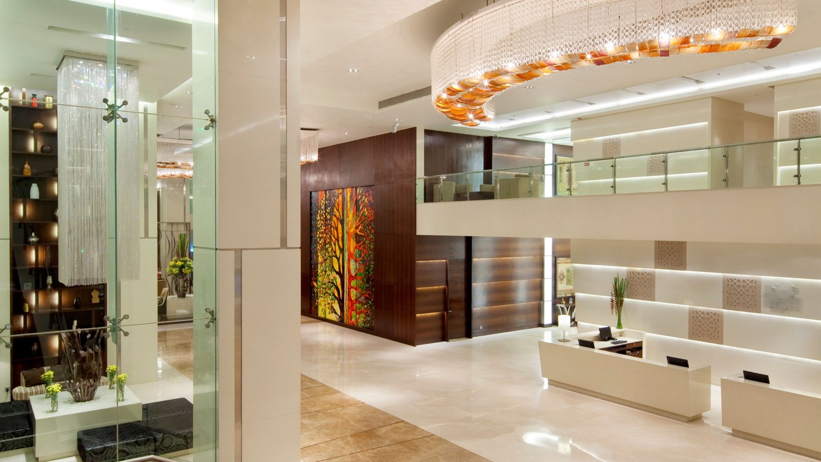 Lobby atrium of Holiday Inn Mumbai International Airport